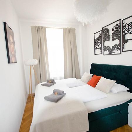 Apartamento Casarina - Stilvoller Altbau In Zentraler Lage Dresde Exterior foto