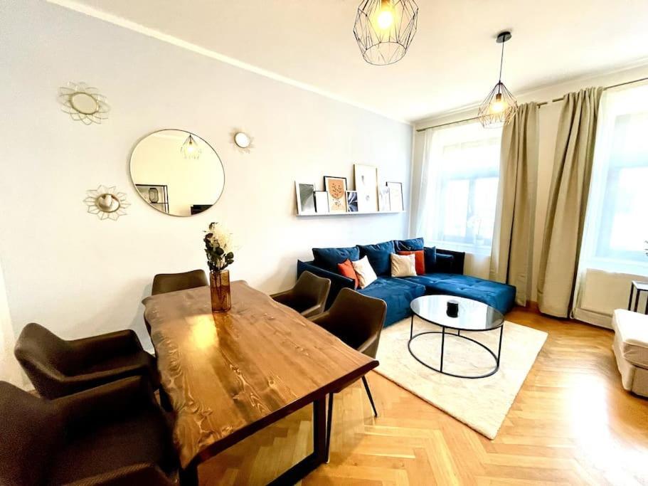 Apartamento Casarina - Stilvoller Altbau In Zentraler Lage Dresde Exterior foto